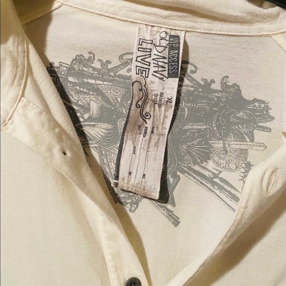 OLD NAVY LIVE VIP ACCESS XL off white u - Picture 2 of 7